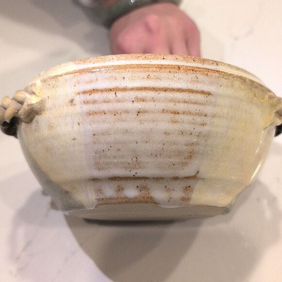 Handmade Ribbed Pottery Bowl with Braided Handles Artist Signed - Picture 8 of 9